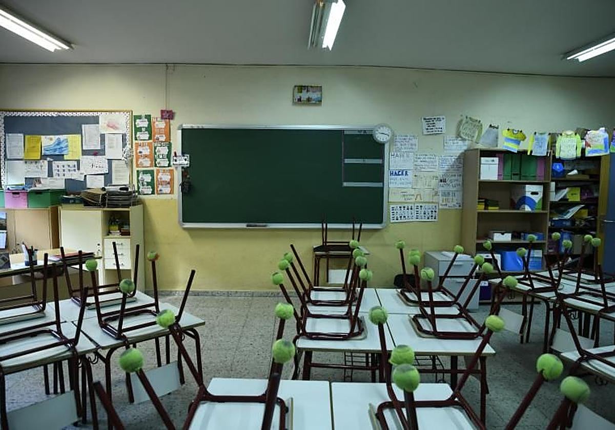 Familias ante la suspensión de clases: de aplaudir a los abuelos a denunciar que la modalidad online «no existe en Canarias»