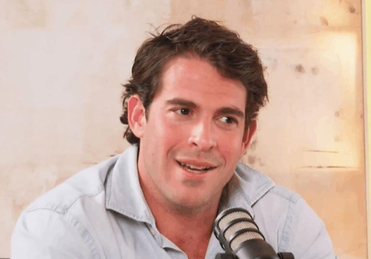 Los dos hábitos que son igual de malos que fumar, según el cardiólogo Aurelio Rojas