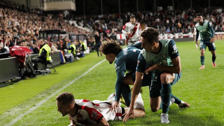 El infortunio de Pacheco agrava los males en defensa