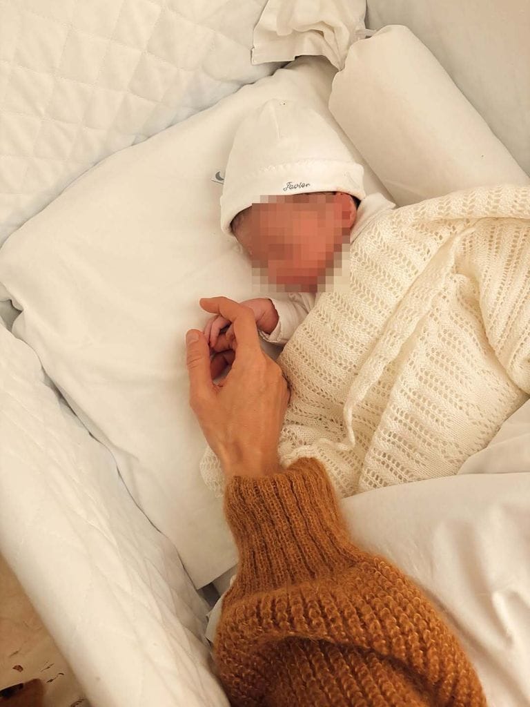 Javier, el segundo hijo de Laura Corsini, ha nacido este domingo