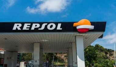La petrolera Repsol, con potencial del 15% pese a las caídas en el precio del crudo