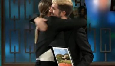 La pulla de Paula Badosa a Tsitsipas en la visita a su otro ex, David Broncano: «Me encantó 'La Perla' de Rosalía»