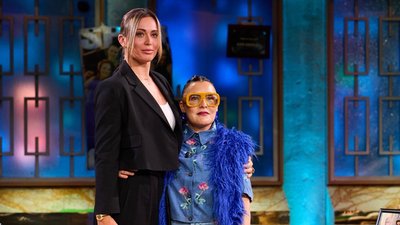 Emoción, risas y una pulla para Tsitsipas en la visita de Paula Badosa a su otro ex, David Broncano - La Voz de Galicia