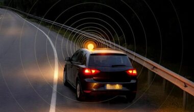 Verdades y mentiras que te cuentan sobre la nueva baliza V16 de la DGT