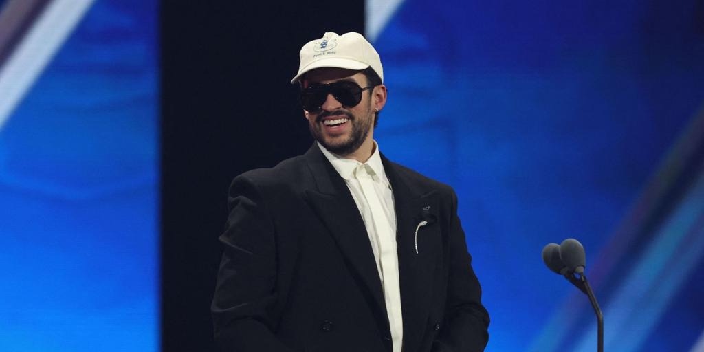 Bad Bunny, Ca7riel y Paco Amoroso se coronan en los Latin Grammy en una noche triunfal