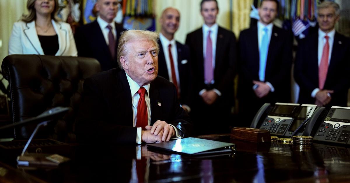 asegura que los estadounidenses recibirán un bono de 2.000 dólares