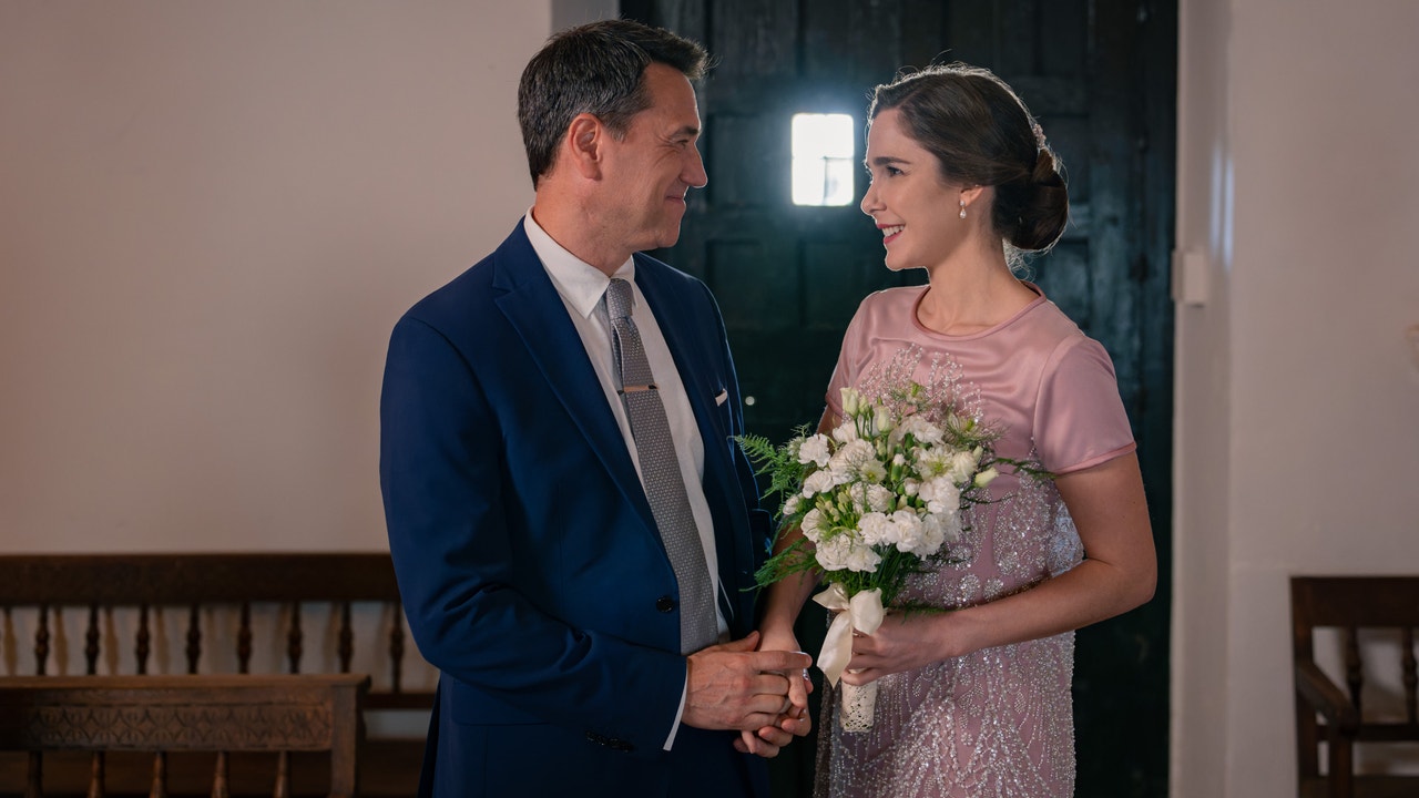 Begoña adelanta su boda con Gabriel, sin avisar apenas a nadie... ¡Y da comienzo!