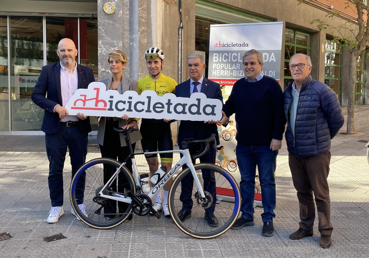 3.000 ciclistas se reunirán el domingo en Bilbao en la bicicletada solidaria