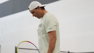Rafa Nadal vuelve a las pistas de tenis un año después de su adiós