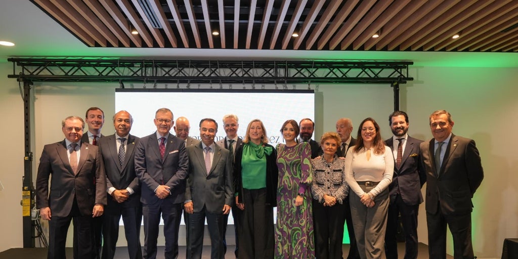 Cabezuelo reúne a casi 600 hermanos de la Macarena en el acto de fin de campaña