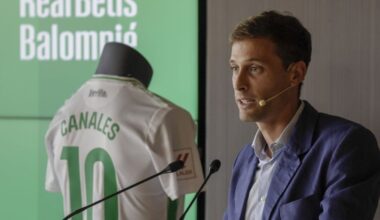 «Pensaba que me iba a retirar en el Betis y al final acabé saliendo»