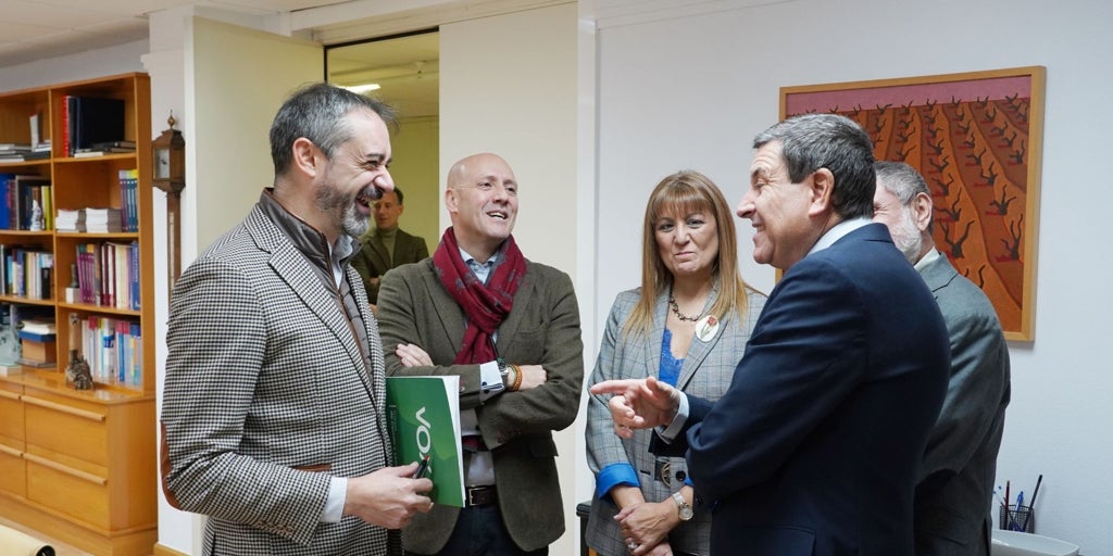 Carriedo llama a la reflexión tras exigir Vox a Mañueco que asuma sus demandas en público antes del mediodía del lunes