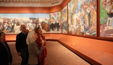 Catalá visita en Nueva York las obras de Sorolla que llegarán a la nueva Hispanic Society de Valencia