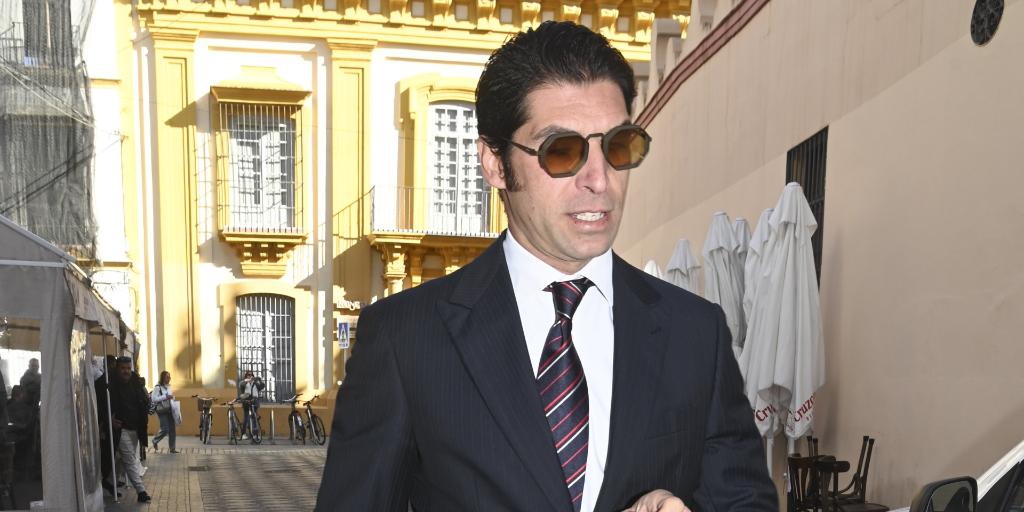 Cayetano Rivera roba el show del bautizo del hijo de Fran Rivera y Lourdes Montes con una reaparición estelar