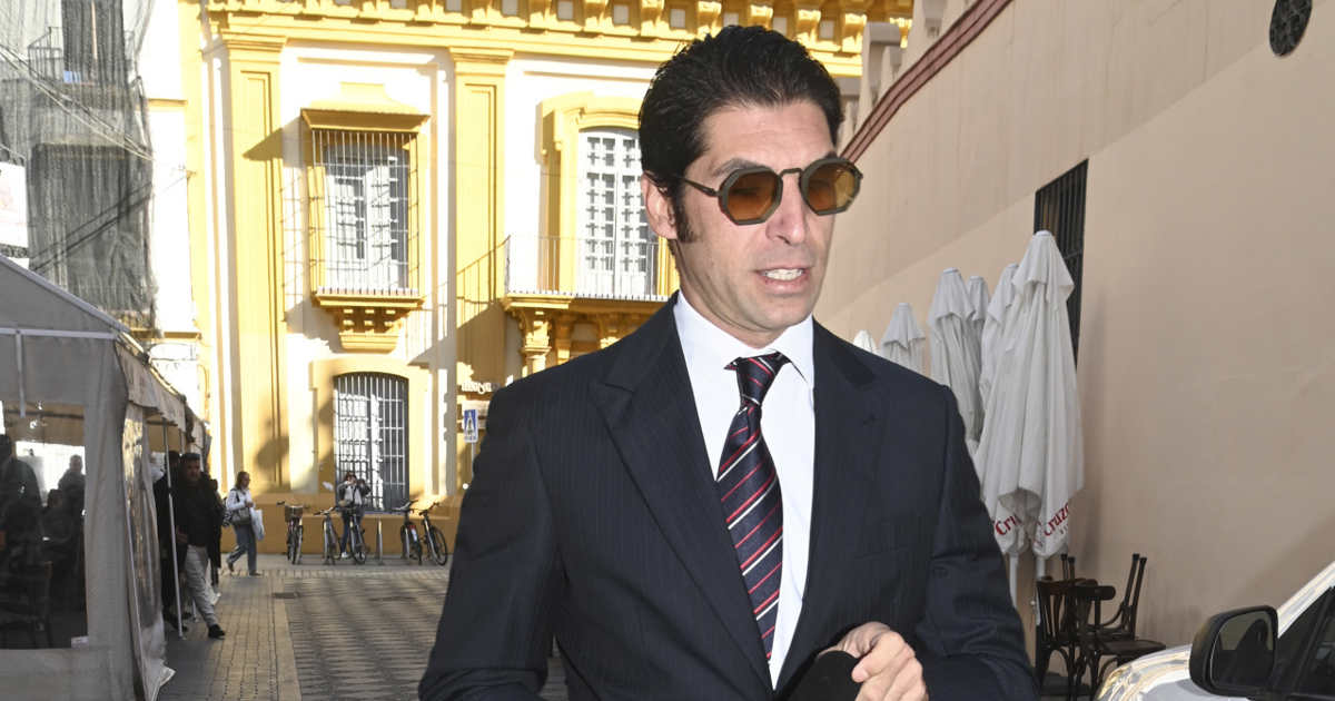 Los gestos de Cayetano Rivera que ponen en evidencia cómo es la relación con su familia