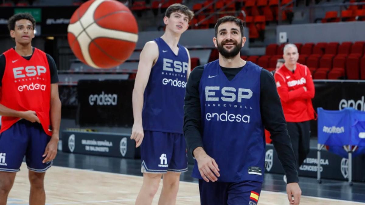 Sergio Larrea y Ricky Rubio, con la Selección