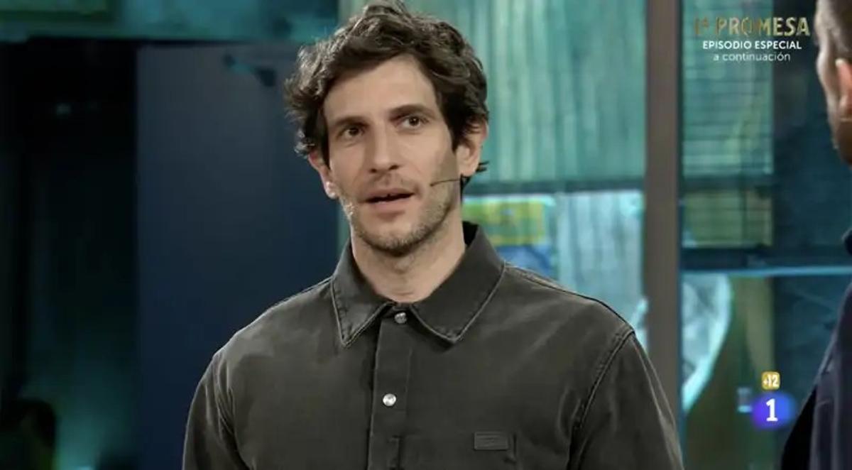 Quim Gutiérrez recibe una inesperada pregunta de David Broncano en relación con su paternidad.