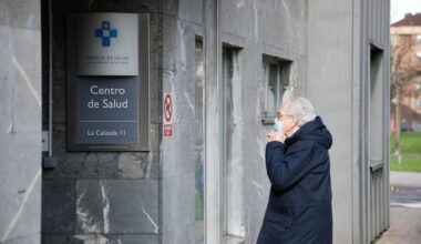 Los médicos de Familia avisan ante el aumento de las infecciones por gripe: «La gente con síntomas respiratorios debería ponerse la mascarilla»