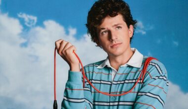 Charlie Puth evoca a Hughes, Gondry, Gabriel... en 'Changes'