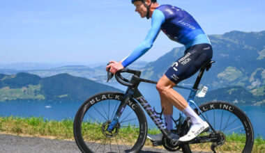 Chris Froome regresa por enésima vez, pero ya tiene 40 años y está sin equipo ¿por qué no se retira?