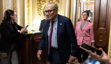 El acuerdo para acabar con el cierre de Gobierno en EE.UU. desata una guerra interna entre los demócratas