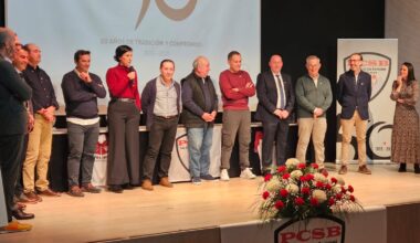 La Peña Ciclista San Bartolomé pone en valor su historia y homenajea a quienes han mantenido la pasión por el ciclismo | Hoyaldia.com