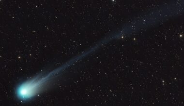 El cometa 12P/Pons-Brooks emite señales de radio extrañas y lleva agua como la de la Tierra