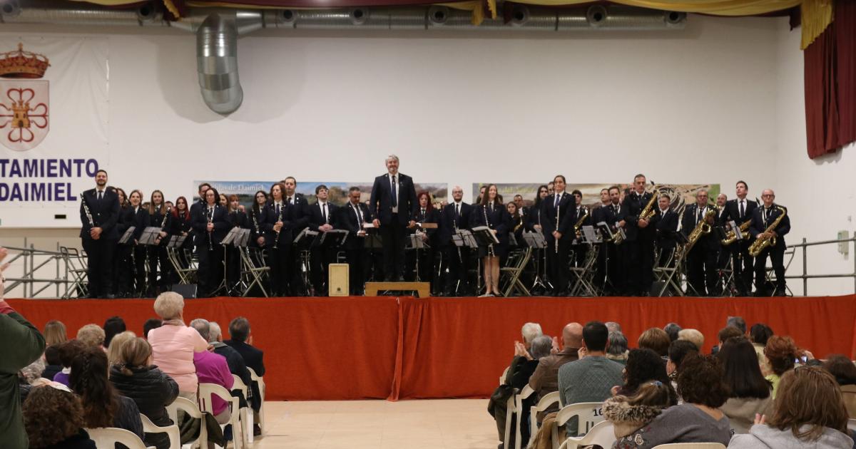 La Banda Municipal de Música llena el Pabellón Ferial en su concierto de Santa Cecilia