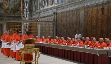 Robert Prevost nunca tuvo rivales y un móvil se coló en la Capilla Sixtina