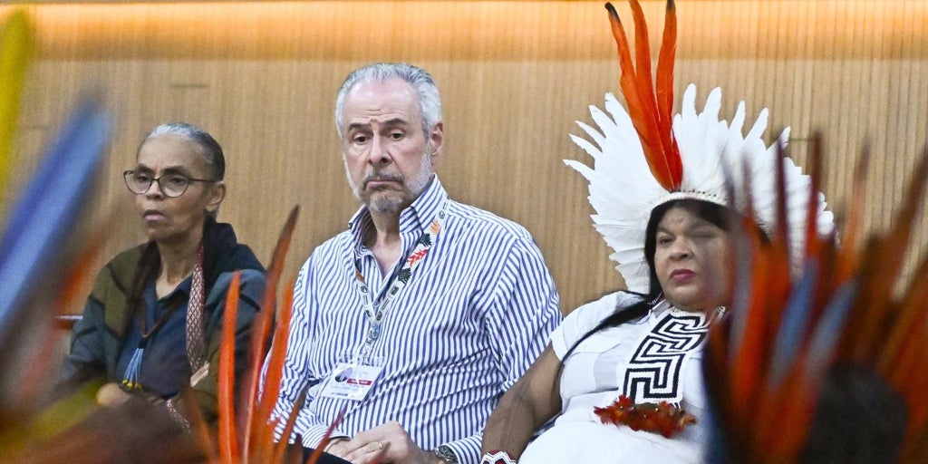 La Cumbre del Clima encara el final con un borrador de acuerdo que excluye la desescalada de combustibles fósiles