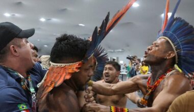 manifestantes indígenas se enfrentan a la seguridad en la COP30