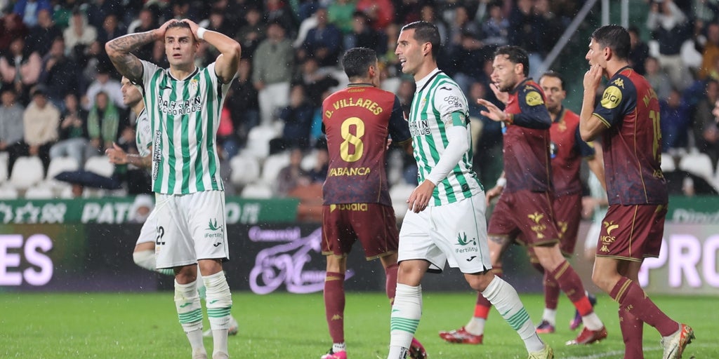 Las notas de los jugadores del Córdoba CF tras la derrota ante el Deportivo
