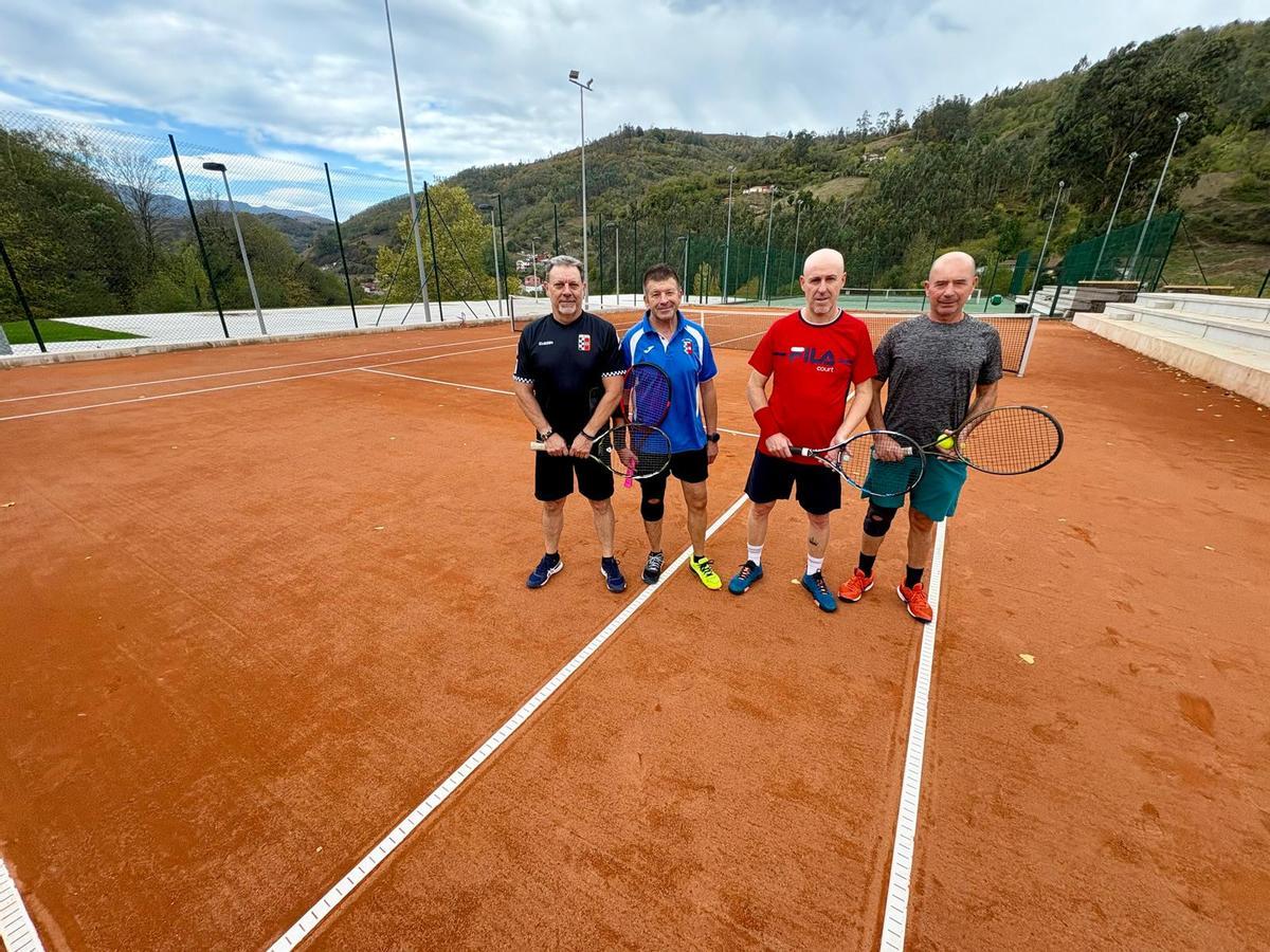 Por la izquierda Marcelino Álvarez, José Núñez, Roberto López y Javier Fernández