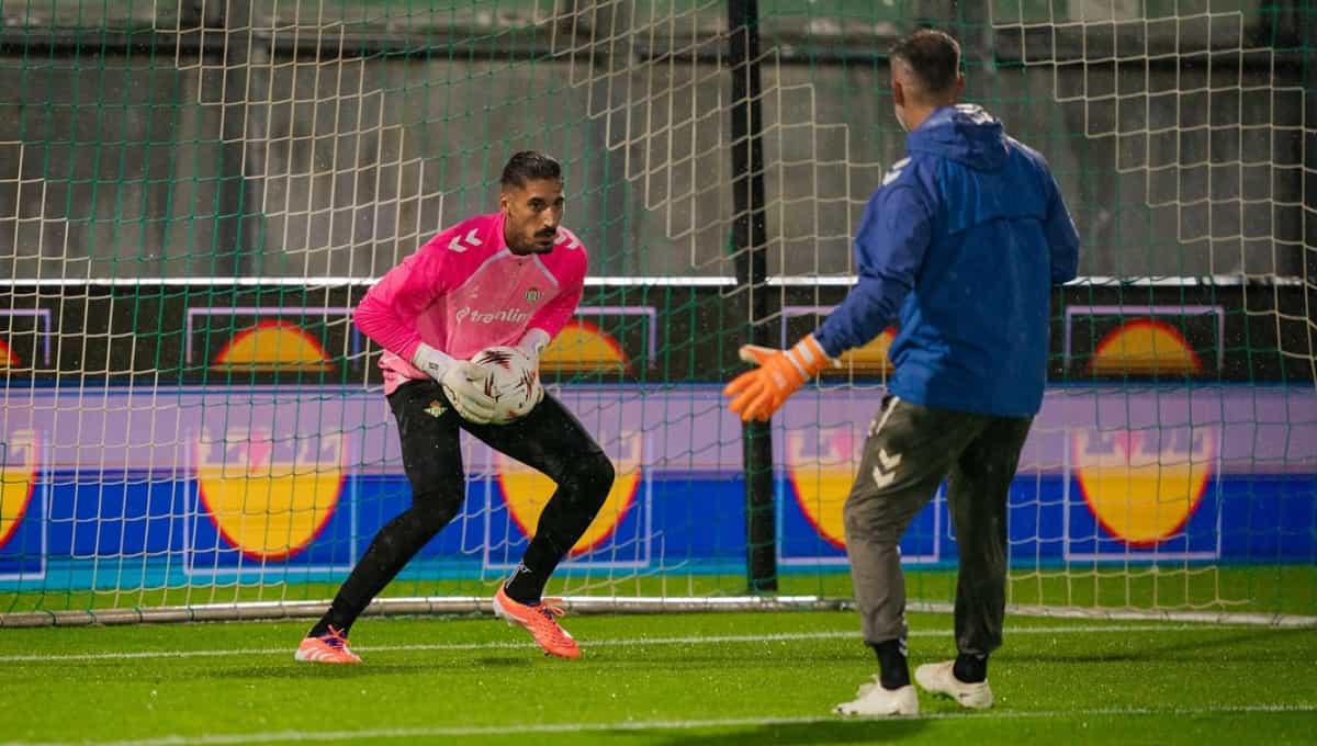 Álvaro Valles se reivindica en la portería del Betis con un espectacular registro