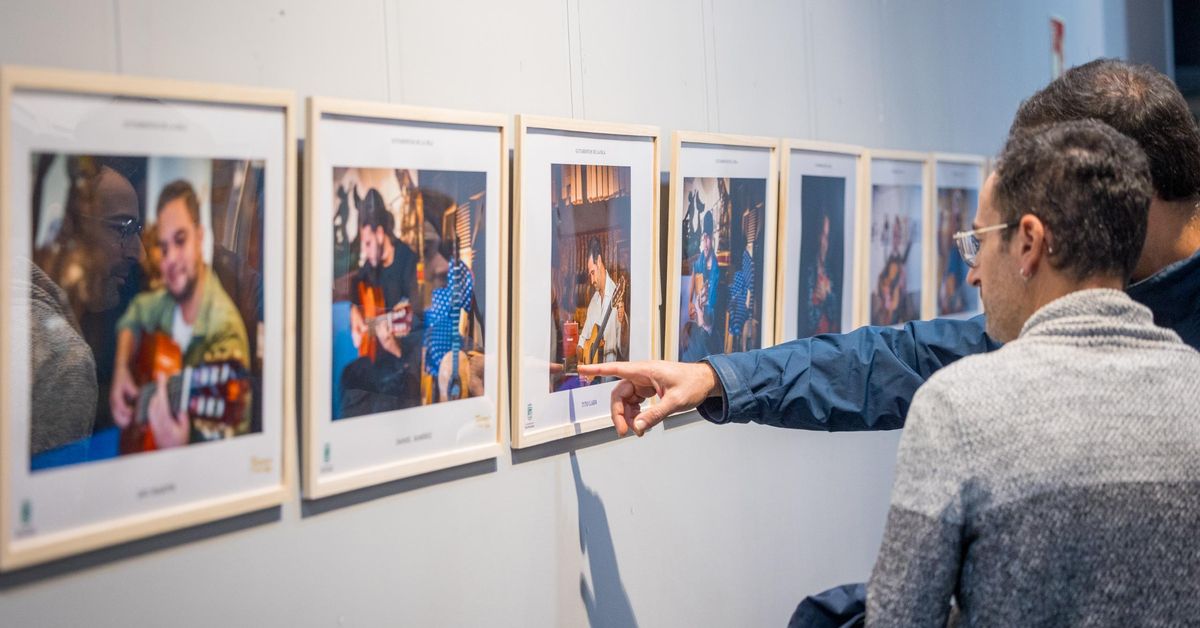 Las imágenes de la exposición 'Guitarristas de la Isla' en el Museo Camarón