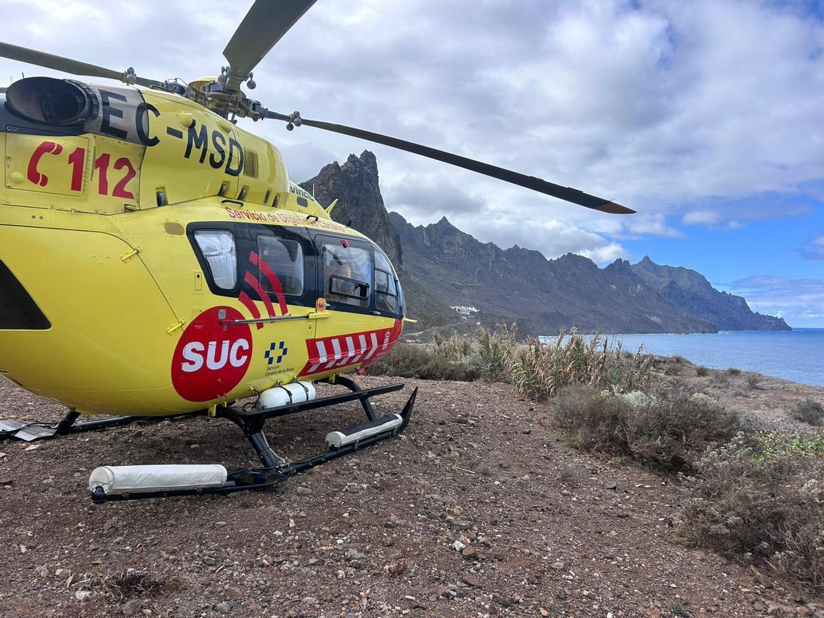 Helicóptero del SUC.