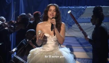 En directo | Rosalía deslumbra a Jimmy Fallon con ‘La Perla’