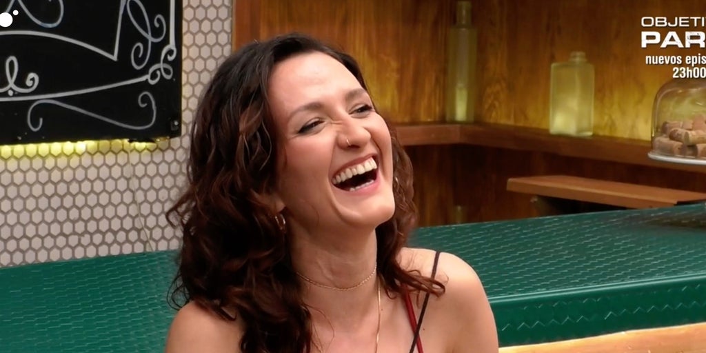 Un popular artista anónimo consigue que a su cita le «explote la cabeza» por cómo se presenta a 'First Dates'