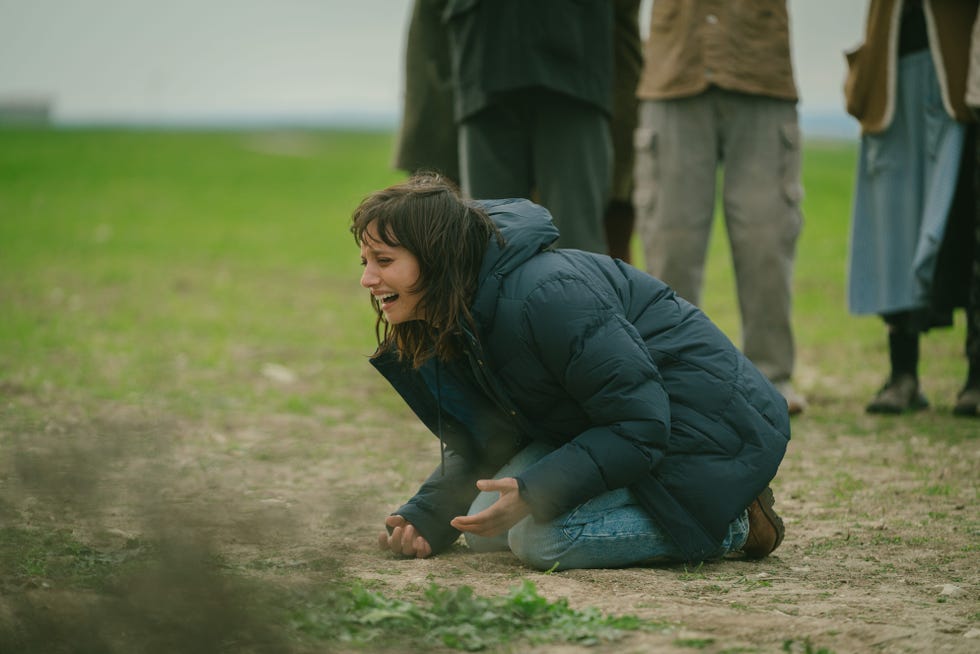 michelle jenner grita en la serie dime tu nombre