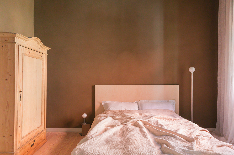 una casa historica de ladrillo reformada como apartamentos modernos vacacionales en alemania