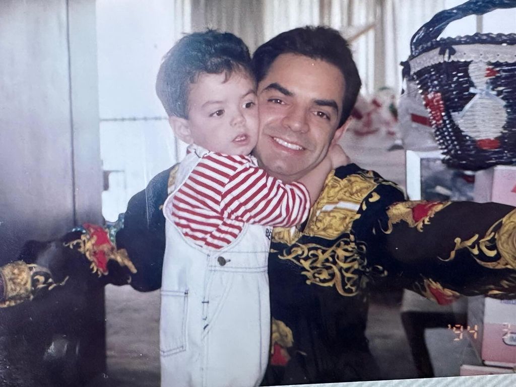 José Eduardo Derbez compartió esta tierna foto para celebrar el cumpleaños de su padre, Eugenio Derbez,