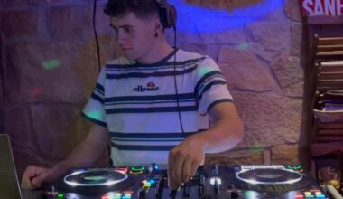 El legazpiarra Mikel Mujika deja el ciclismo y se convierte en pinchadiscos