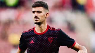 Kike Salas abre el paraguas