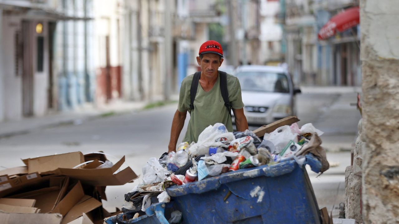 «Se está enterrando gente de noche, como en la pandemia»
