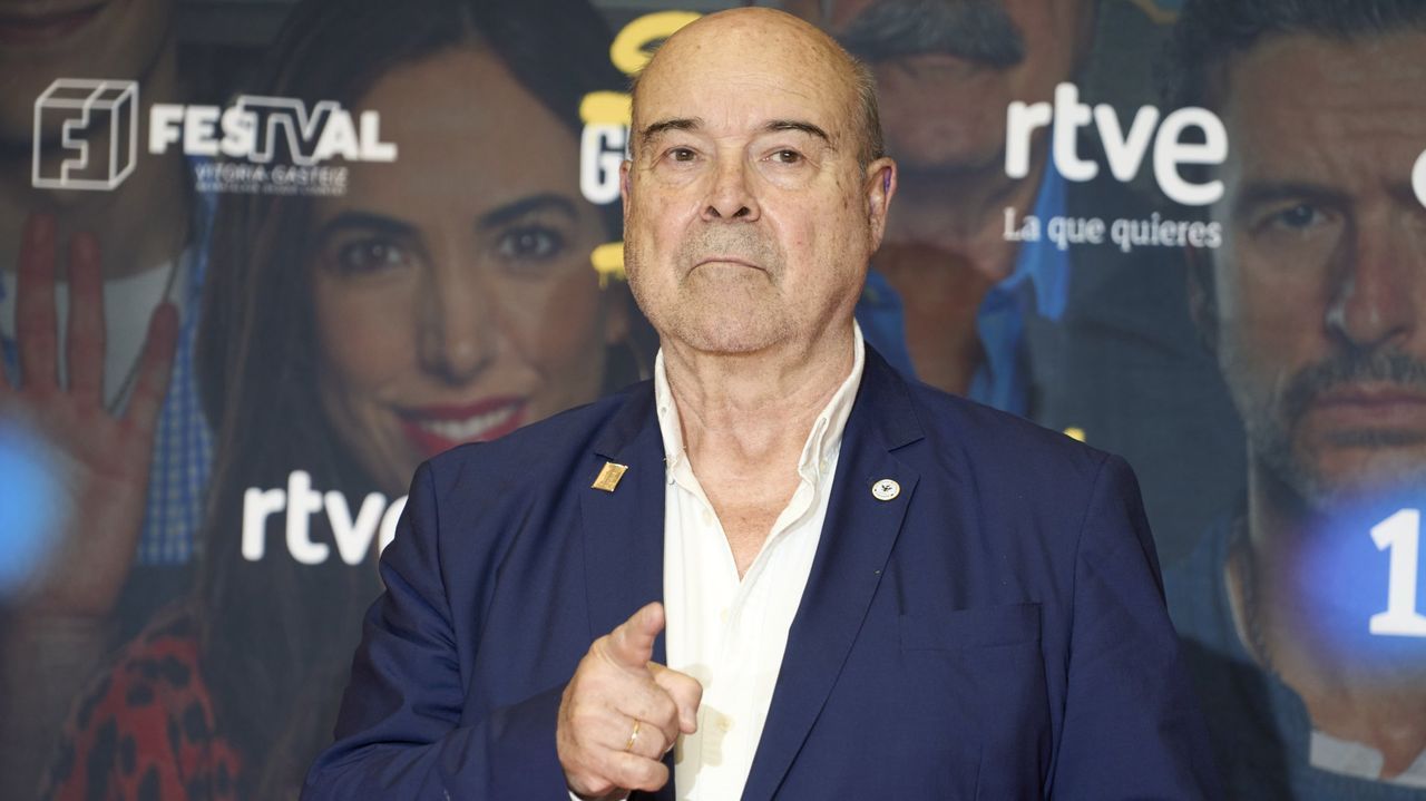 Preocupación por la salud de Antonio Resines tras su nuevo ingreso en la UCI - La Voz de Galicia