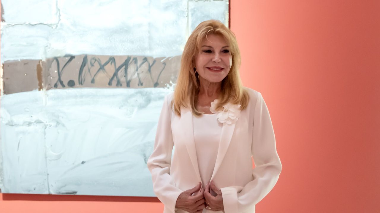Tita Cervera pierde oficialmente el apellido Thyssen-Bornemisza y el título de baronesa tras renunciar a la nacionalidad suiza - La Voz de Galicia
