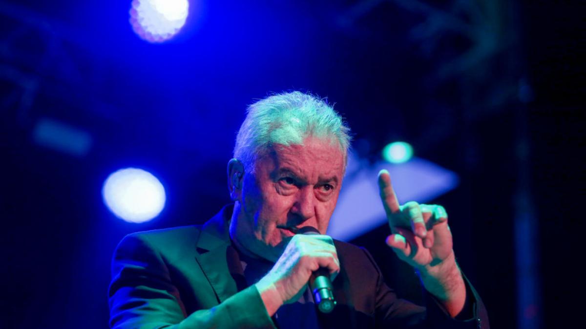 Víctor Manuel dice lo que haría con el 21,3% de españoles que ven buena la etapa del franquismo: para tomar nota