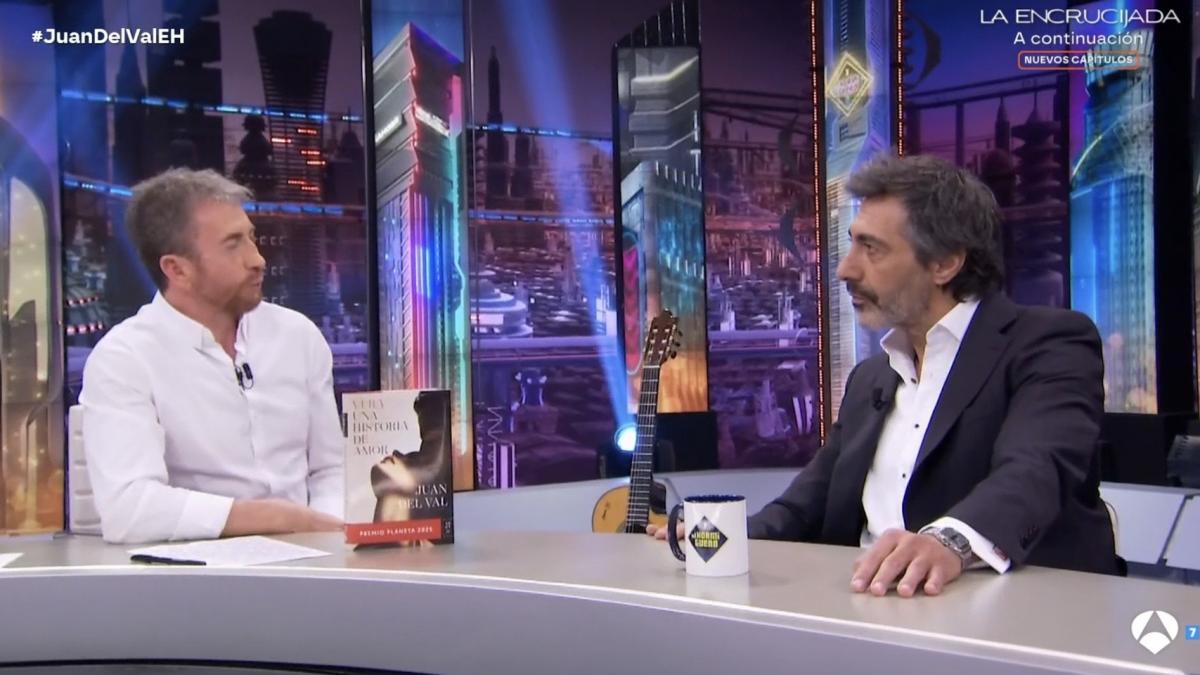 Juan Del Val reacciona las críticas por ganar el Premio Planeta y ojo a lo que añade Pablo Motos justo después