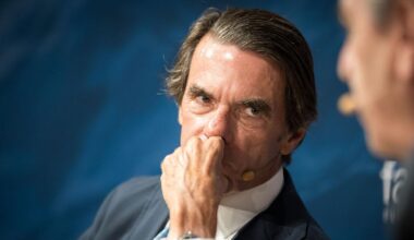 José María Aznar dice que él no condena el franquismo y Gorka Landaburu le da una respuesta que aún resuena