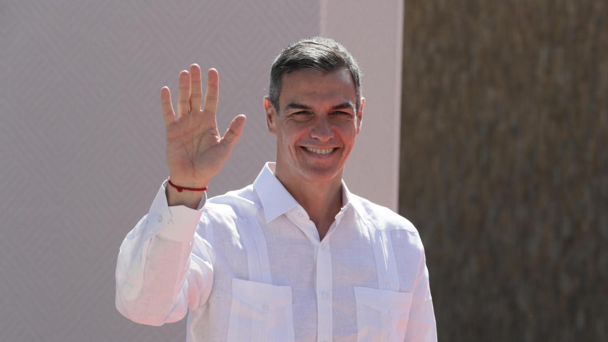 Hasta Pedro Sánchez se rinde al fenómeno